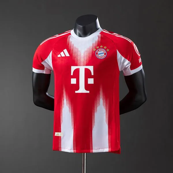 Camiseta de fútbol Bayern Munich 2025/26 LOCAL MANGA CORTA VERSION JUGADOR